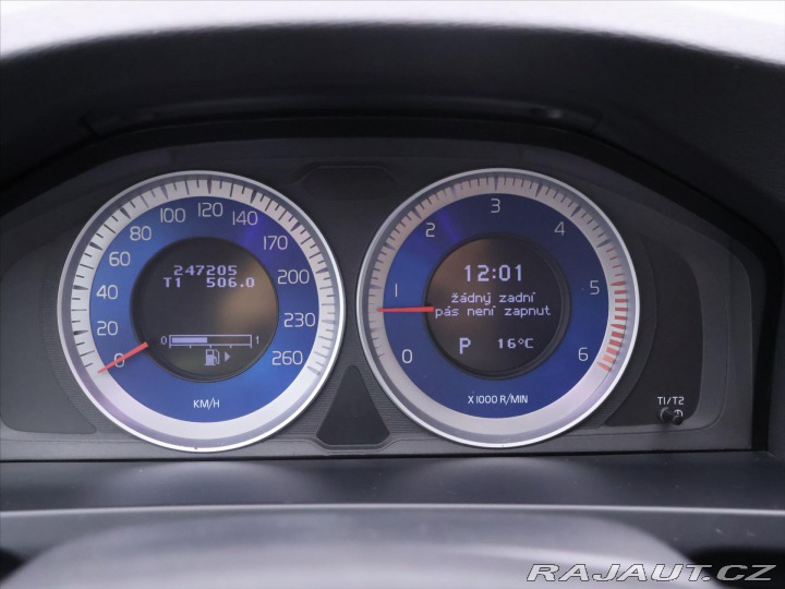Volvo V60 2,4 D4 V5 Aut. AWD R-desi 2013