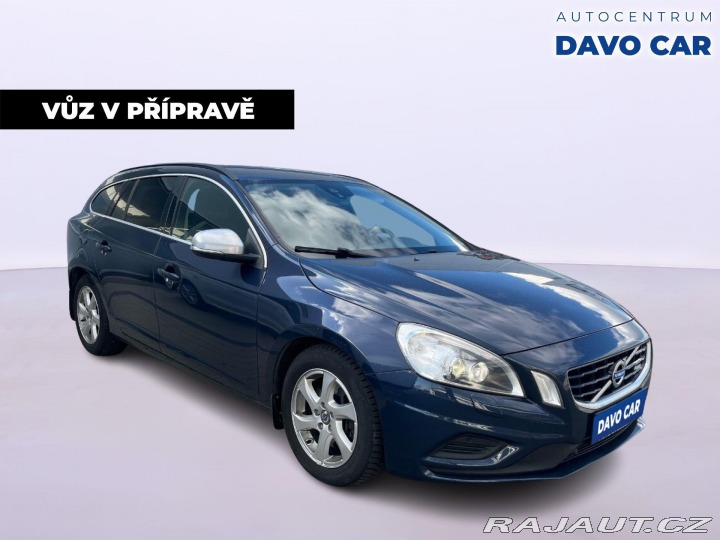 Volvo V60 2,4 D4 V5 120kW AWD R-des 2013