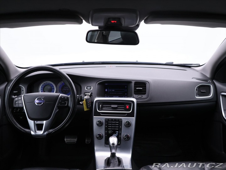 Volvo V60 2,4 D4 V5 Aut. AWD R-desi 2013