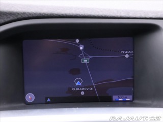 Volvo V60 2,4 D4 V5 120kW AWD R-des 2013
