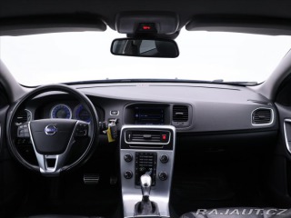 Volvo V60 2,4 D4 V5 120kW AWD R-des 2013