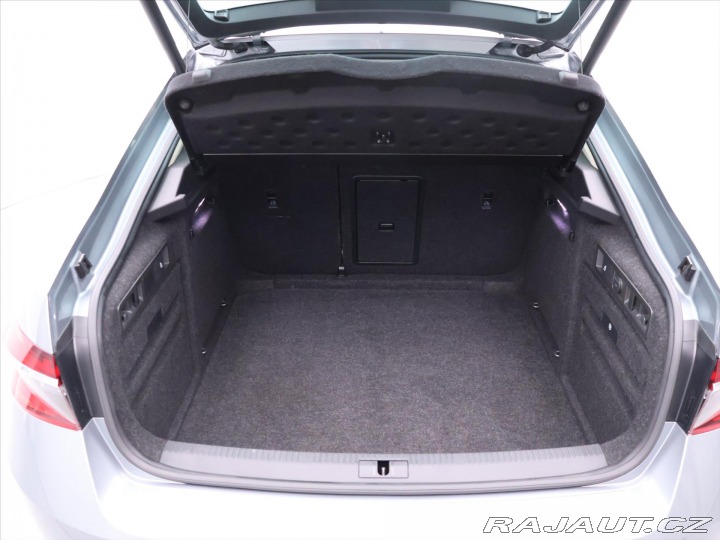 Škoda Superb 2,0 TDI DSG L&K LED 2021