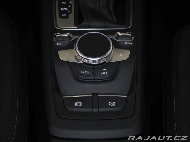 Audi Q2 2,0 TDi 110kW Quattro S-L 2022