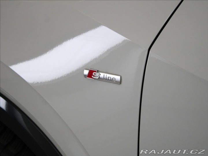 Audi Q2 2,0 TDi 110kW Quattro S-L 2022