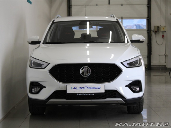 MG ZS 1,5 CVVT 78kW 15tkm. 1.ma 2023