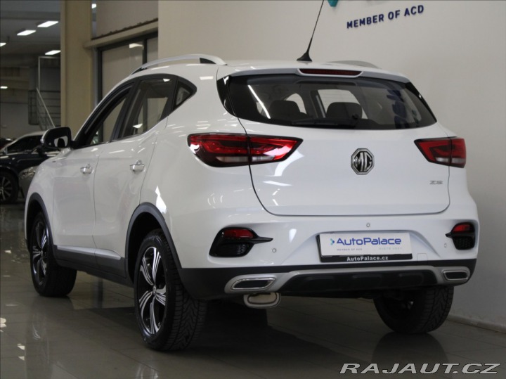 MG ZS 1,5 CVVT 78kW 15tkm. 1.ma 2023