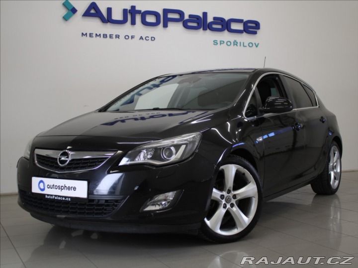 Opel Astra 2,0 CDTi 118kW Cosmo 180t 2010