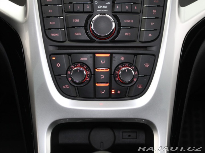 Opel Astra 2,0 CDTi 118kW Cosmo 180t 2010