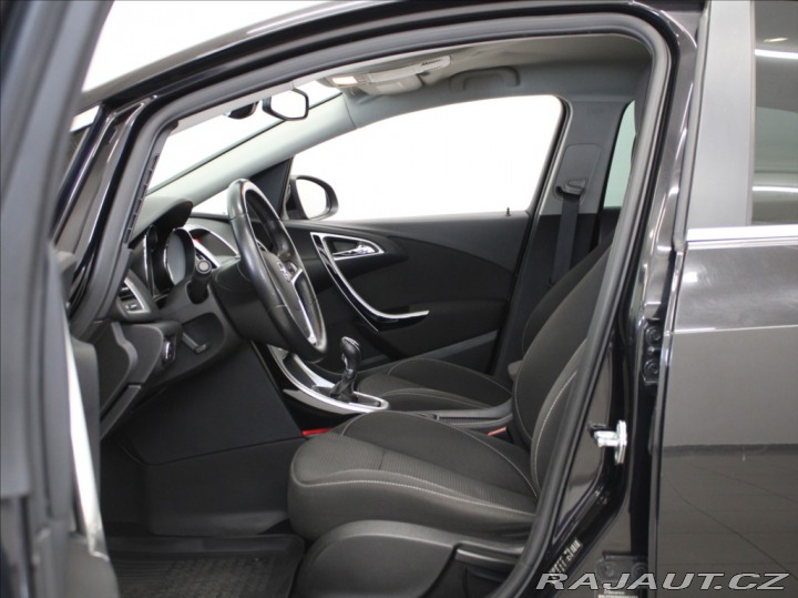 Opel Astra 2,0 CDTi 118kW Cosmo 180t 2010