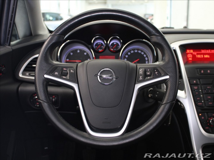 Opel Astra 2,0 CDTi 118kW Cosmo 180t 2010