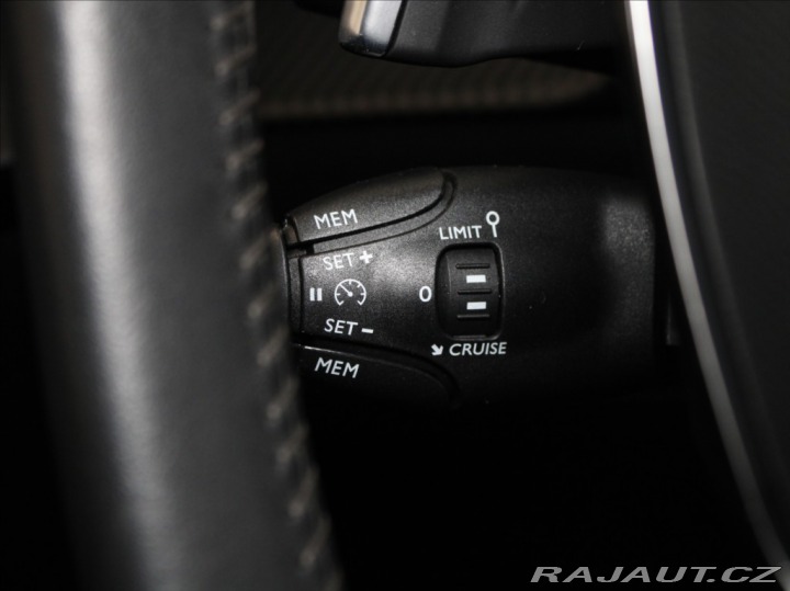 Peugeot 208 1,2 PTech 74kW AT 37tkm. 2023