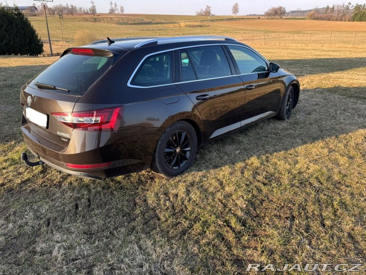 Škoda Superb 2,0   III Combi 4x4 1800