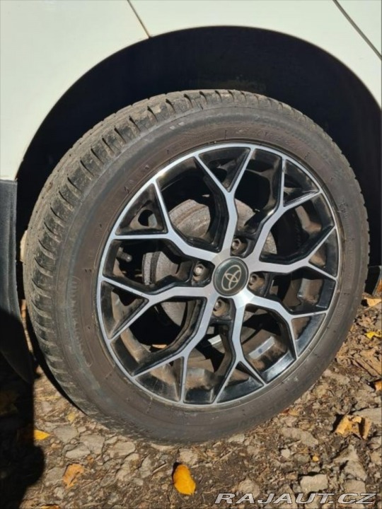 Toyota Aygo 1,0   VVTi - Velmi úsporn 2014