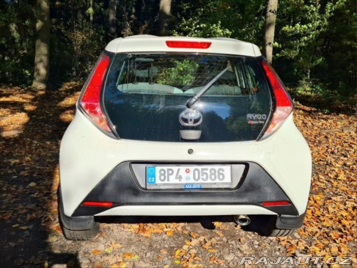 Toyota Aygo 1,0   VVTi - Velmi úsporn 2014
