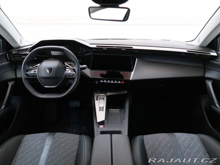 Peugeot 408 1.2PureTech,96kW,ALLURE,A 1800