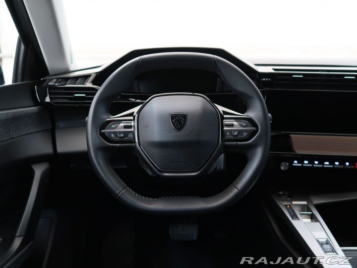 Peugeot 408 1.2PureTech,96kW,ALLURE,A 1800