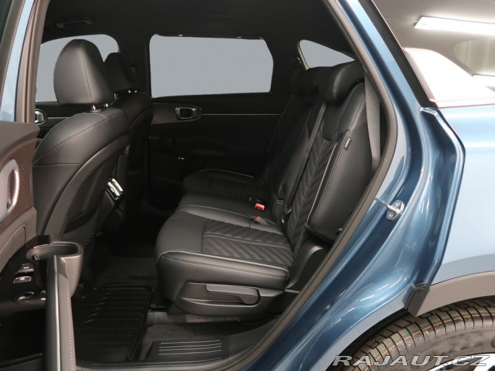 Kia Sorento TOP - K odběru IHNED 2026