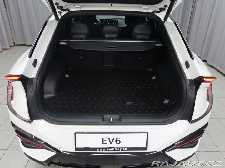 Kia EV6 GT-line - K odběru IHNED 2026