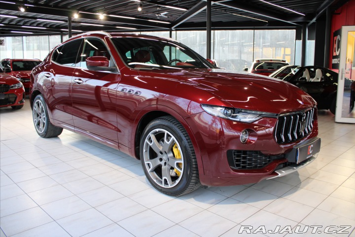 Maserati Levante SQ4 GranLusso ACC/Pano/B& 2017
