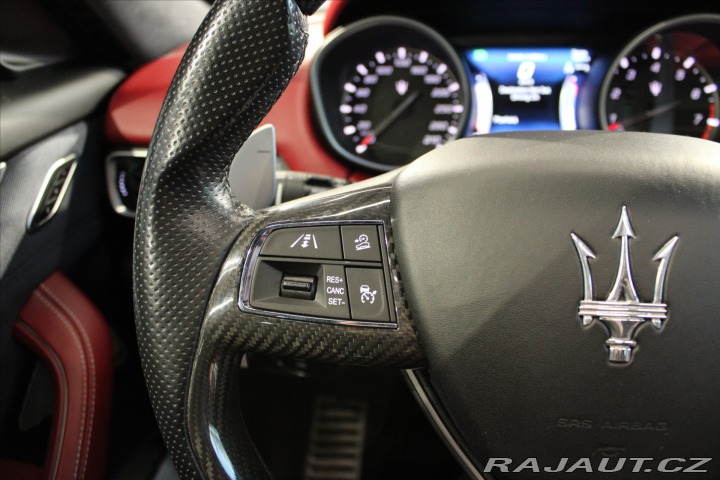 Maserati Levante SQ4 GranLusso ACC/Pano/B& 2017