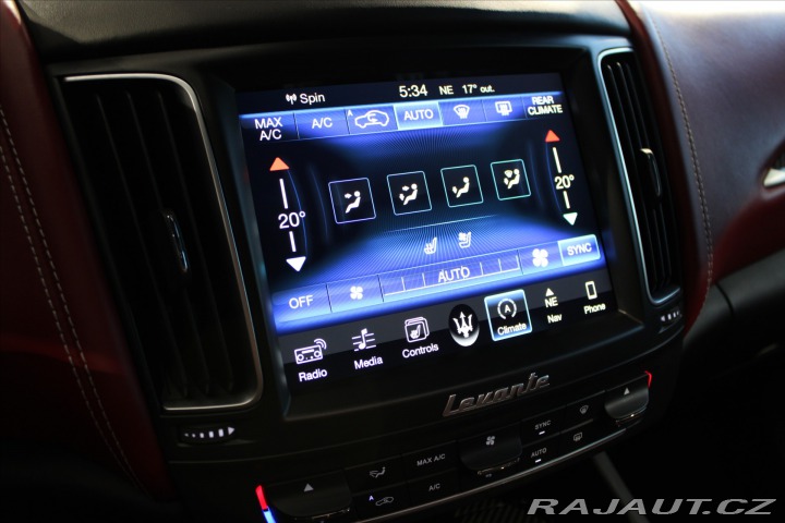 Maserati Levante SQ4 GranLusso ACC/Pano/B& 2017