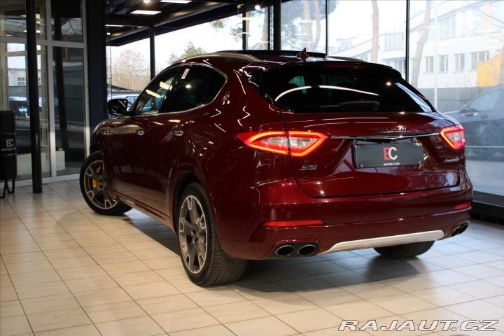 Maserati Levante SQ4 GranLusso ACC/Pano/B& 2017