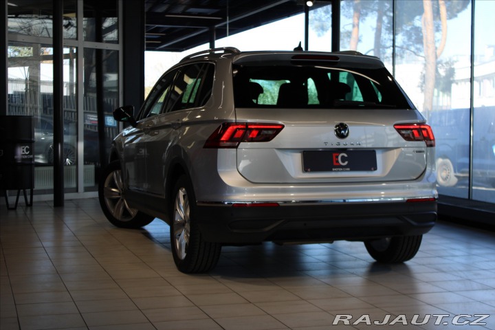 Volkswagen Tiguan TDi DSG 4MOTION IQ.Light/ 2023