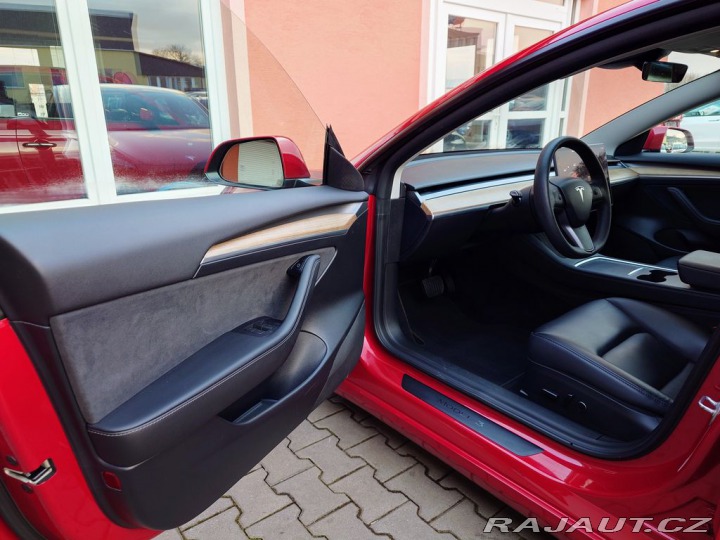 Tesla Model 3 Long Range Dual Motor 366 2021