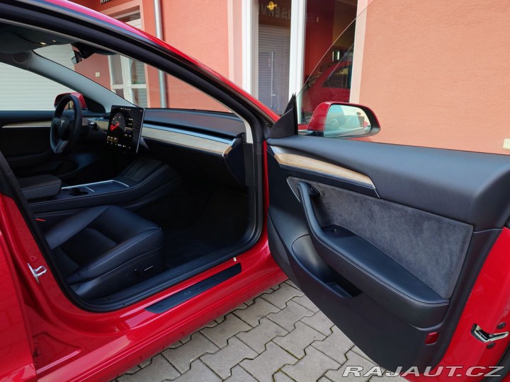 Tesla Model 3 Long Range Dual Motor 366 2021