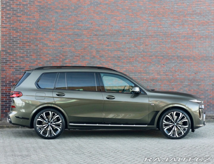 BMW X7 xDrive 40i mHEV A/T 2023