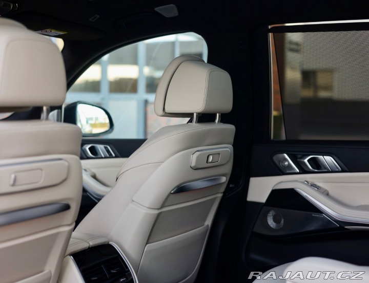 BMW X7 xDrive 40i mHEV A/T 2023