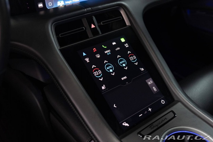 Porsche Taycan Turbo S 2020