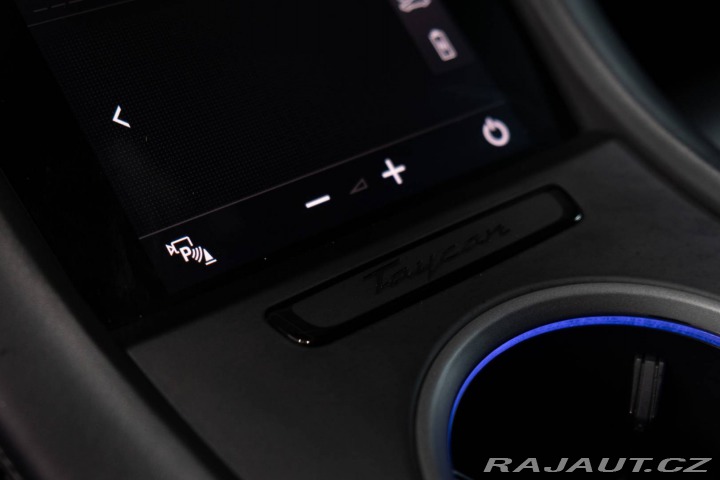 Porsche Taycan Turbo S 2020