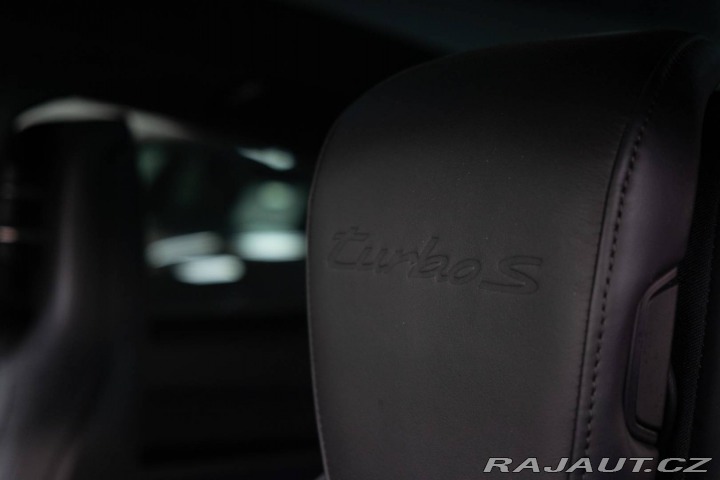 Porsche Taycan Turbo S 2020