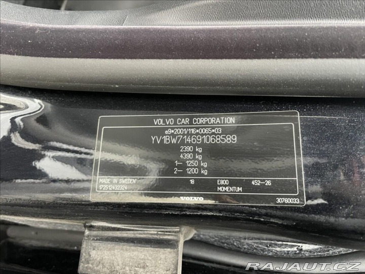 Volvo V70 2,4 D5 AWD Momentum, odp. 2008