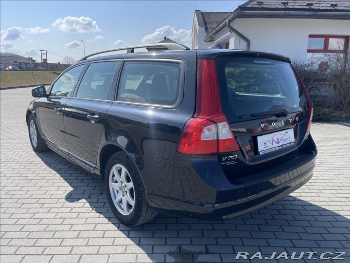 Volvo V70 2,4 D5 AWD Momentum, odp. 2008