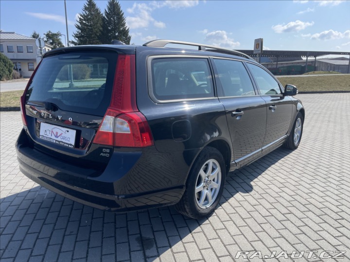 Volvo V70 2,4 D5 AWD Momentum, odp. 2008