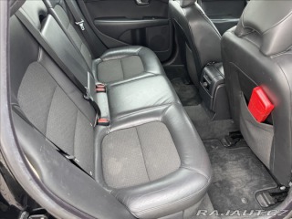 Volvo V70 2,4 D5 AWD Momentum, odp. 2008