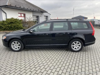 Volvo V70 2,4 D5 AWD Momentum, odp. 2008