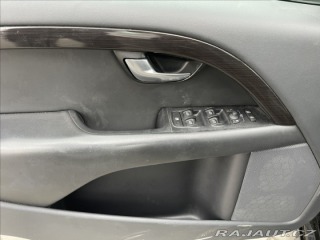 Volvo V70 2,4 D5 AWD Momentum, odp. 2008