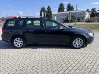 Volvo V70 2,4 D5 AWD Momentum, odp. 2008