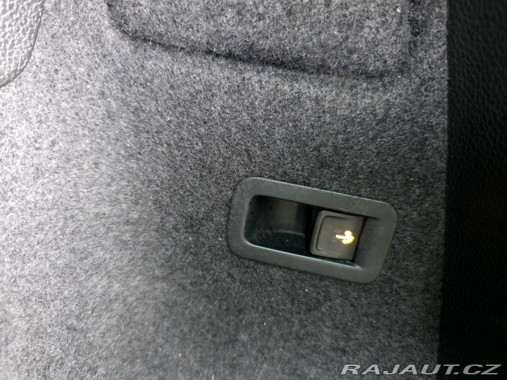 Škoda Karoq Karoq SPORTLINE 1.5 TSI D 2021