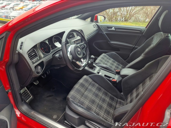 Volkswagen Golf GTD 2014