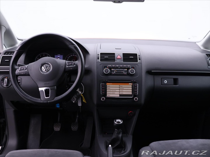 Volkswagen Touran 1,4 TSI 103kW Highline Na 2010