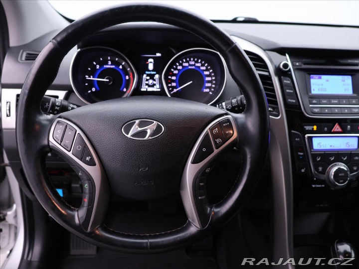 Hyundai i30 1,6 CRDi 81kW Automat CZ 2014