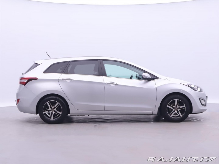 Hyundai i30 1,6 CRDi 81kW Automat CZ 2014