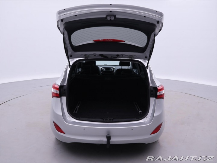 Hyundai i30 1,6 CRDi 81kW Automat CZ 2014