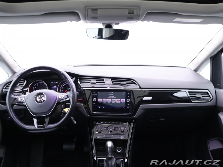 Volkswagen Touran 1,8 TSI DSG R-line LED Pa 2017
