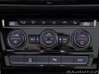 Volkswagen Touran 1,8 TSI DSG R-line LED Pa 2017