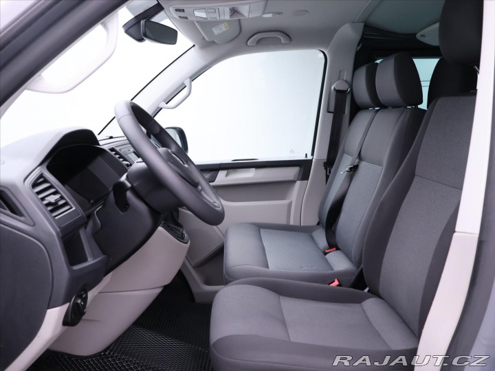 Volkswagen Transporter 2,0 TDI 110kW DSG 8-Míst 2018